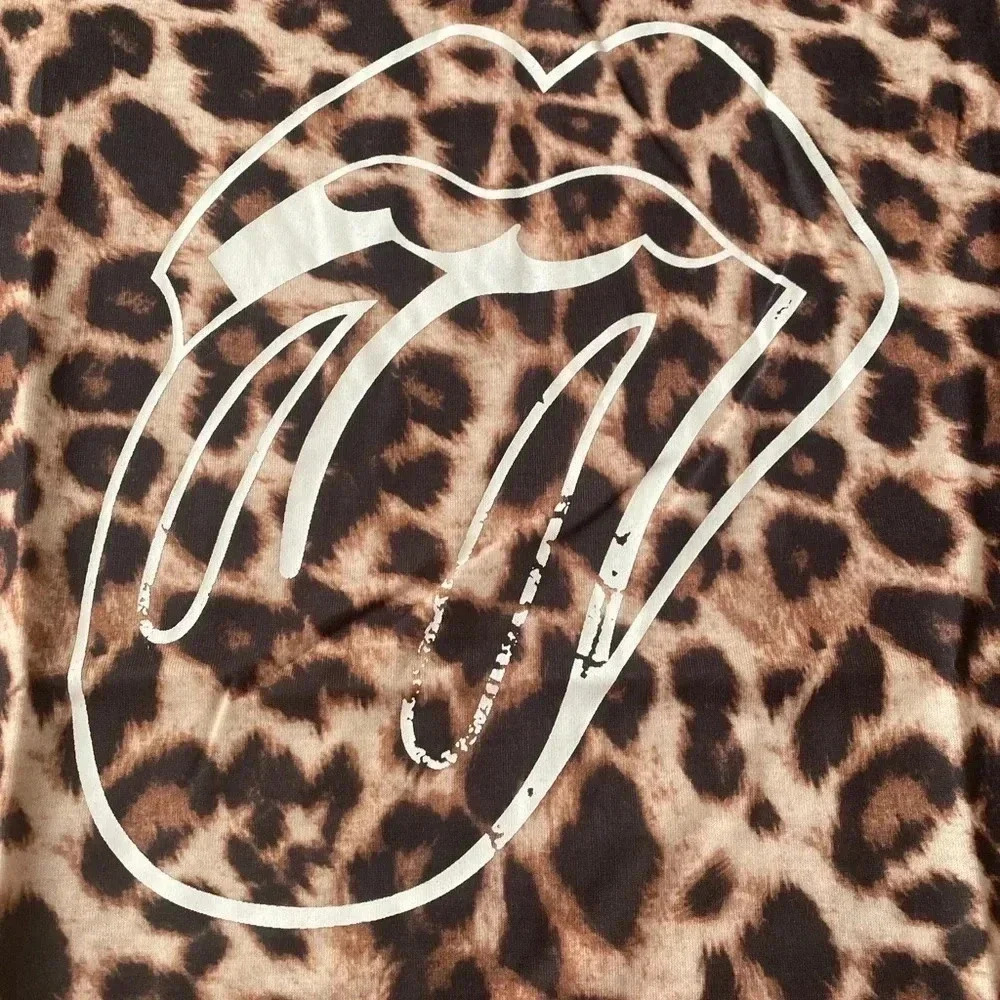 🆕Leopard Printed Lips T-Shirt L🆕 - Picture 4 of 6